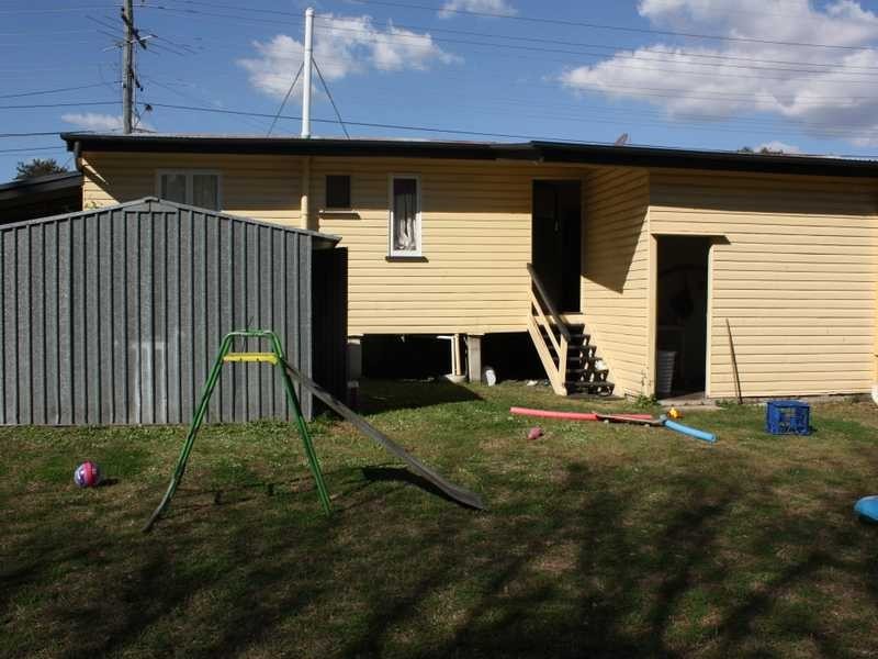 167 South Station Road, Silkstone QLD 4304