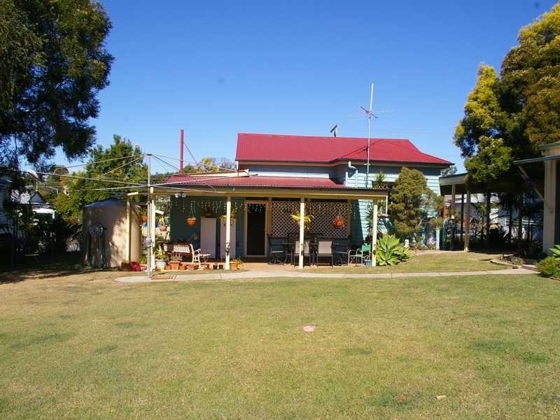 48 Clifton Street, Booval QLD 4304