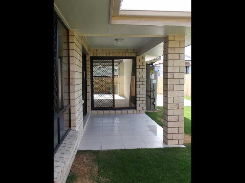 34a Macquarie Street, Silkstone QLD 4304