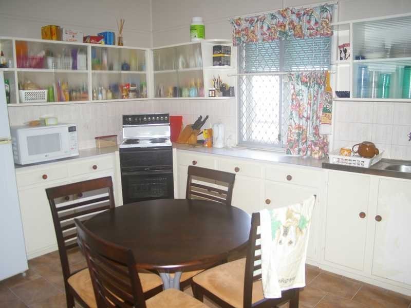 4 Bird Street, Bundamba QLD 4304