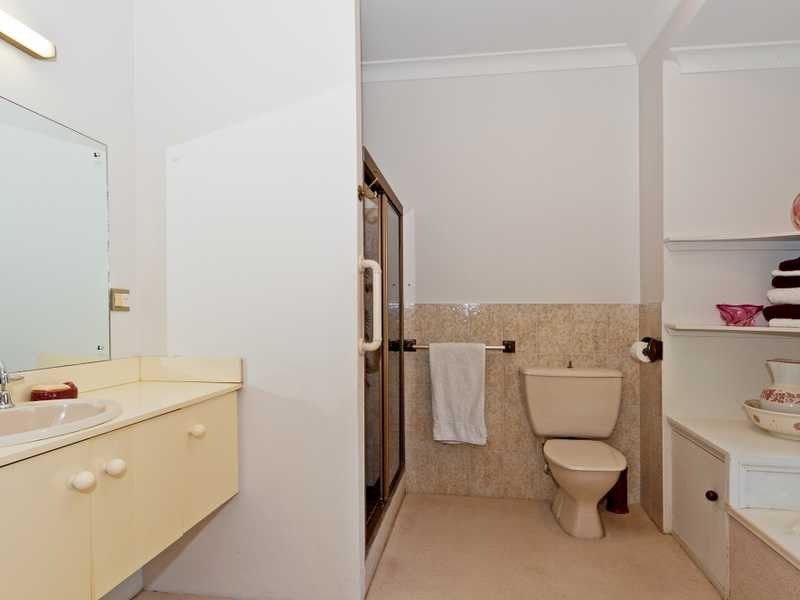 94 Candowie Cr, Karana Downs QLD 4306