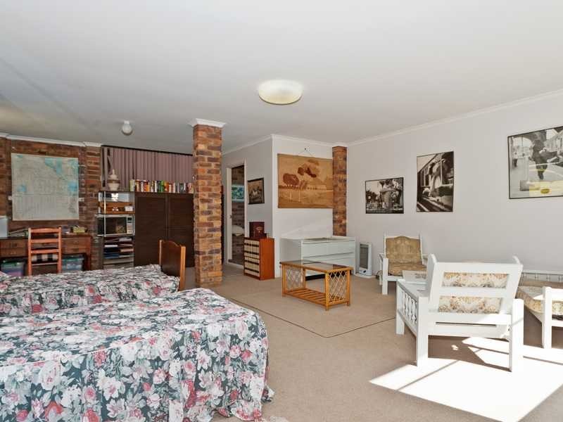 94 Candowie Cr, Karana Downs QLD 4306