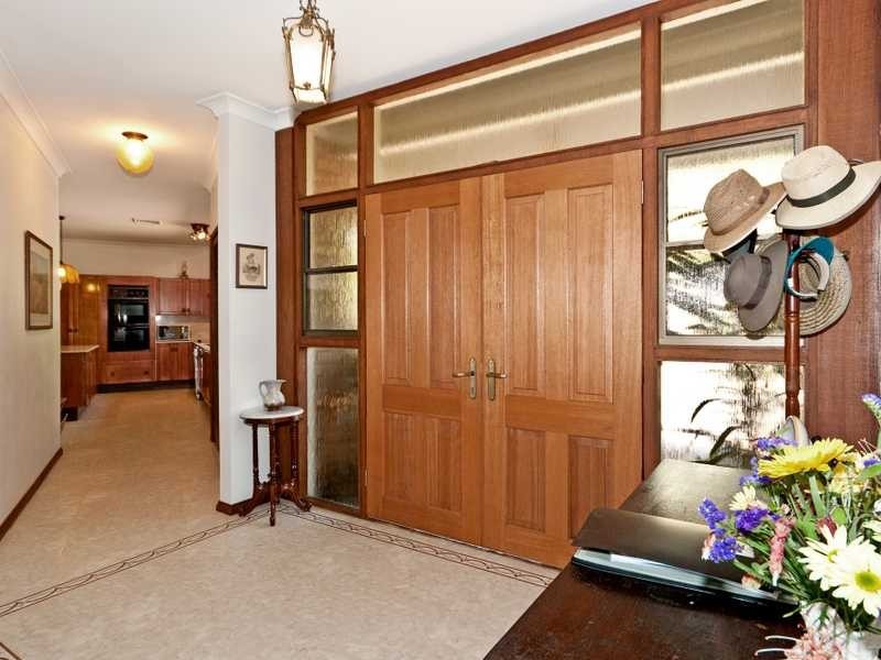 94 Candowie Cr, Karana Downs QLD 4306