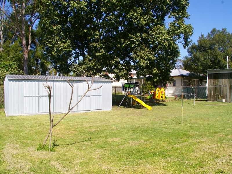 9 Blackwood Street, East Ipswich QLD 4305