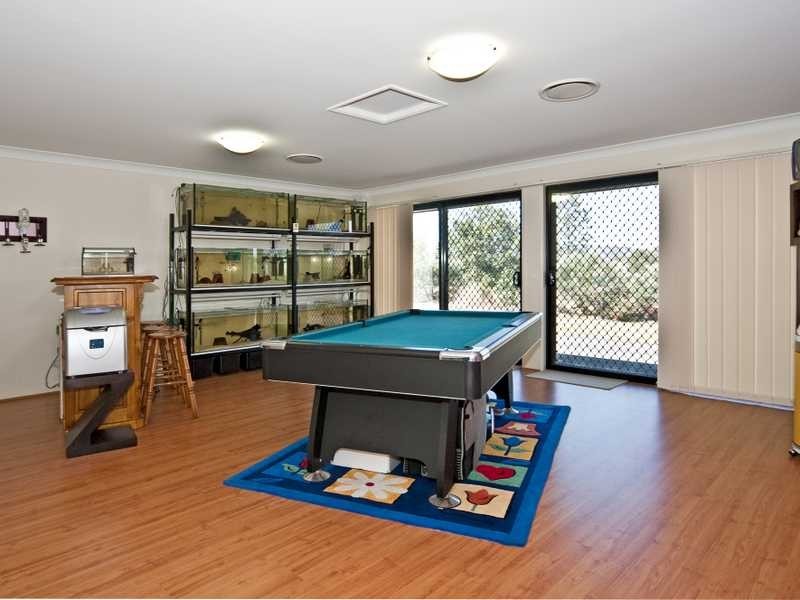 15 Thallon Road, Hatton Vale QLD 4341