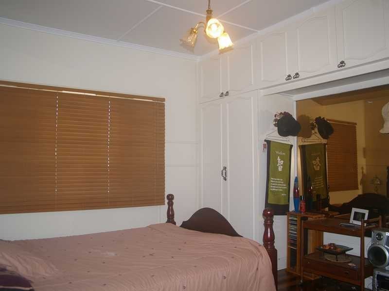 79 Woodford Street, One Mile QLD 4305