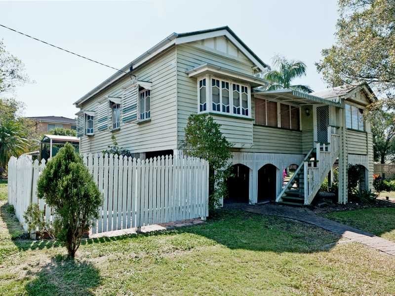 14 Vale Street, Bundamba QLD 4304