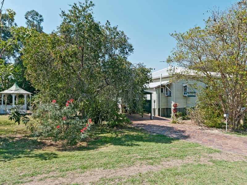 14 Vale Street, Bundamba QLD 4304