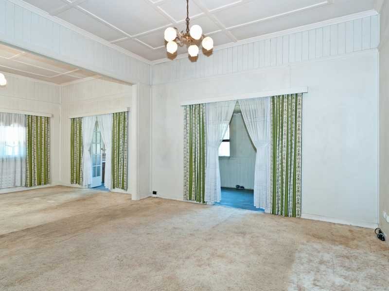 14 Vale Street, Bundamba QLD 4304