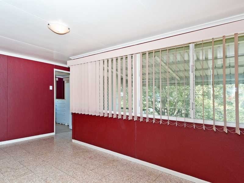 14 Vale Street, Bundamba QLD 4304