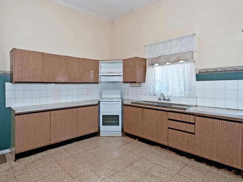 14 Vale Street, Bundamba QLD 4304