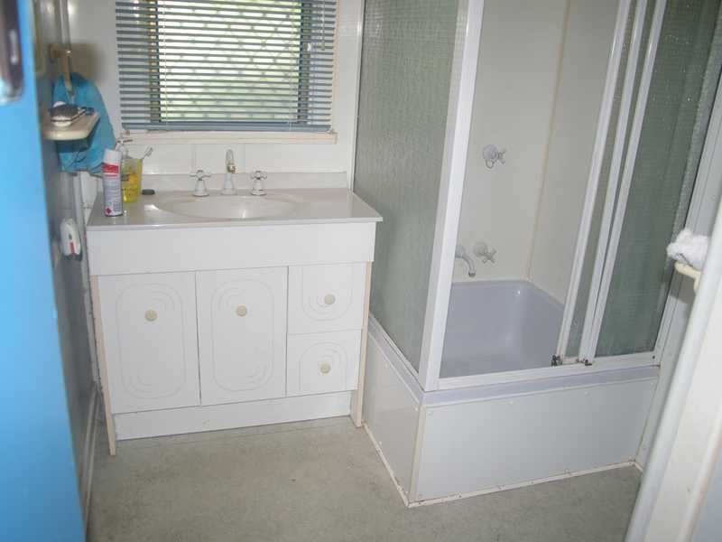 14 Edgar Street, Eastern Heights QLD 4305