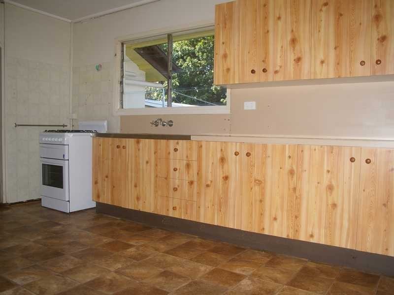 19 Jardine Street, Leichhardt QLD 4305