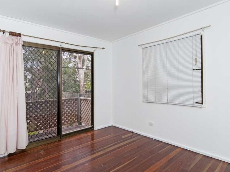25 Bass Street, Leichhardt QLD 4305