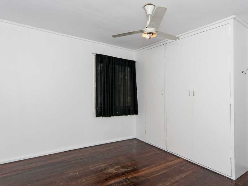 25 Bass Street, Leichhardt QLD 4305