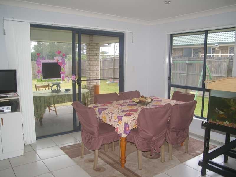 34 Pencarrow Crescent, Raceview QLD 4305