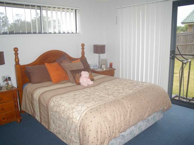 34 Pencarrow Crescent, Raceview QLD 4305