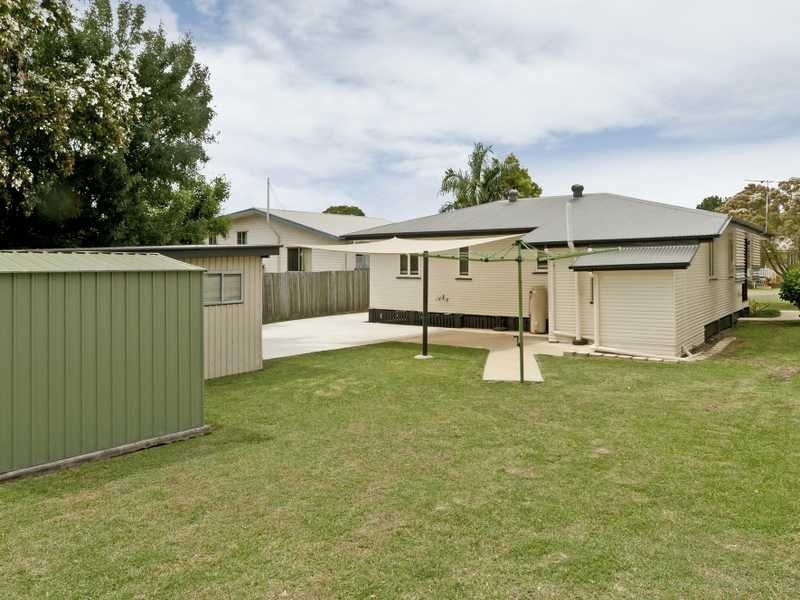 20 Phyllis Street, Eastern Heights QLD 4305