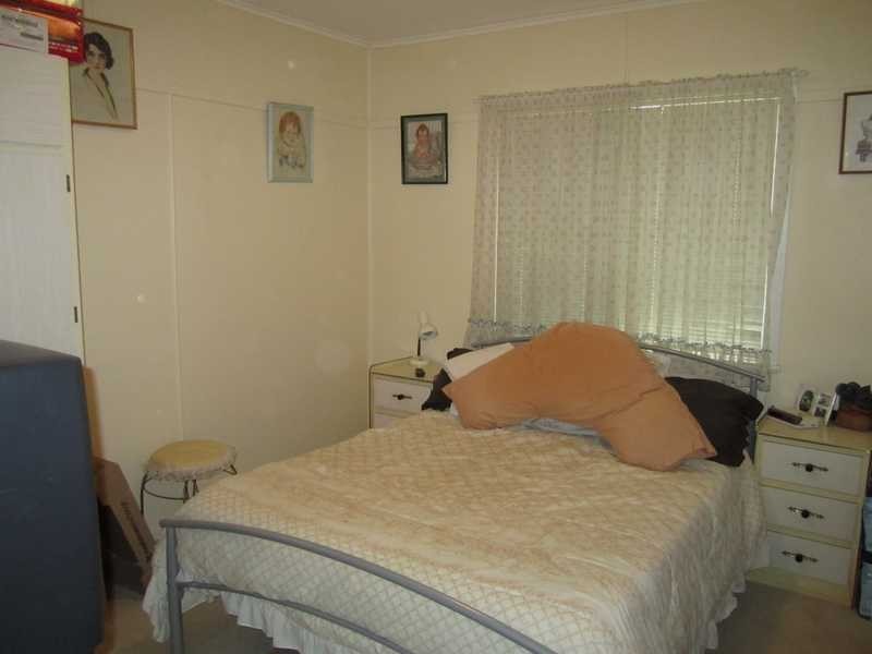64 Bergin Street, North Booval QLD 4304
