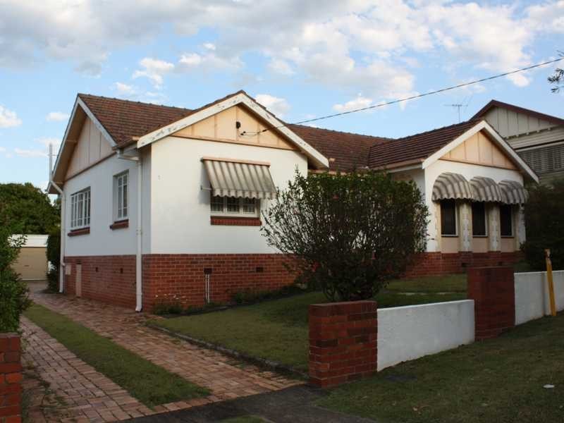 40 Hamilton Street, Booval QLD 4304