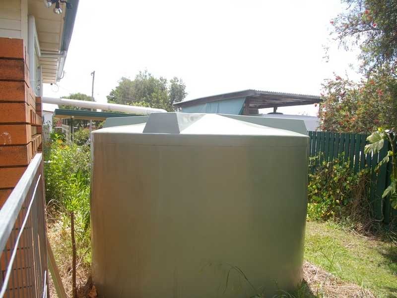 2 Elliott Street, Silkstone QLD 4304