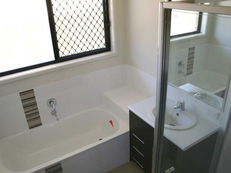 39a & 39b Creek Street, Bundamba QLD 4304