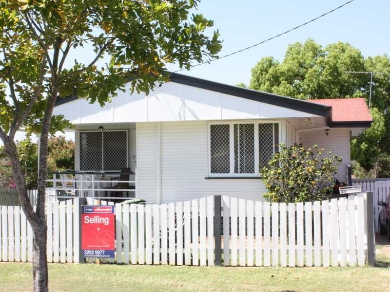 23 Wentworth Street, Leichhardt QLD 4305