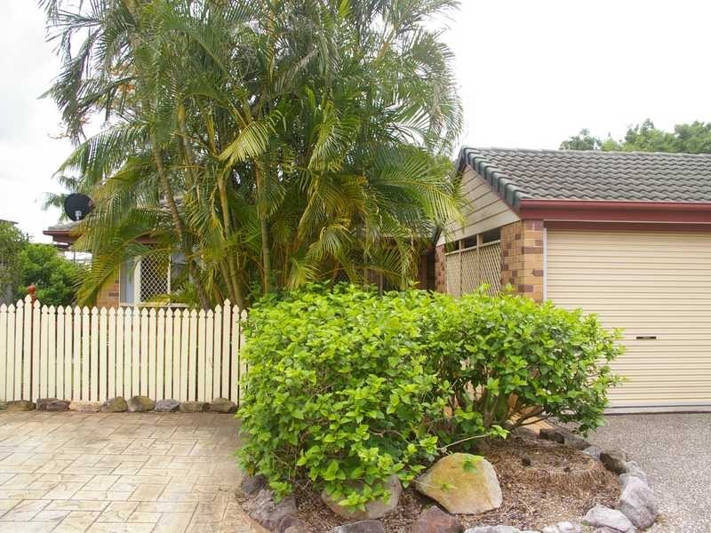 4/19a Dudleigh Street, Booval QLD 4304