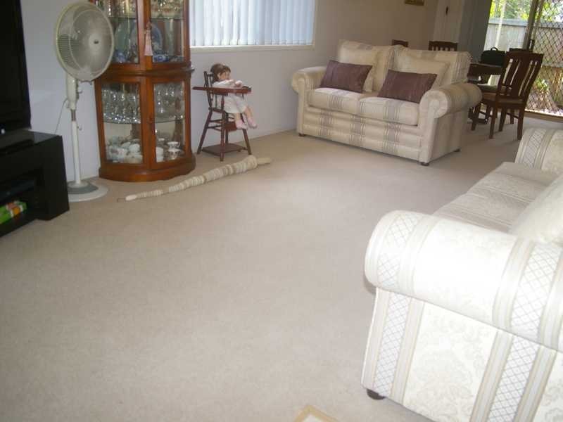 4/19a Dudleigh Street, Booval QLD 4304