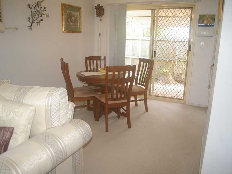 4/19a Dudleigh Street, Booval QLD 4304