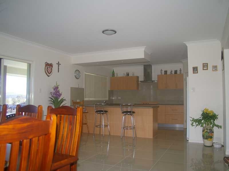 10 Graham Court, Hatton Vale QLD 4341