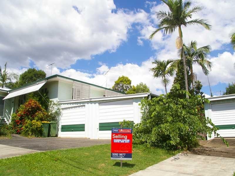 27 Connors Street, North Ipswich QLD 4305