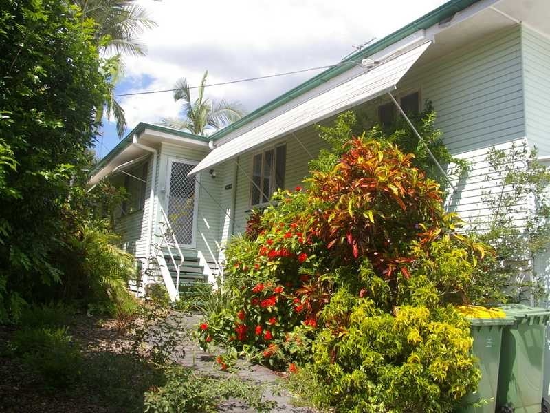 27 Connors Street, North Ipswich QLD 4305