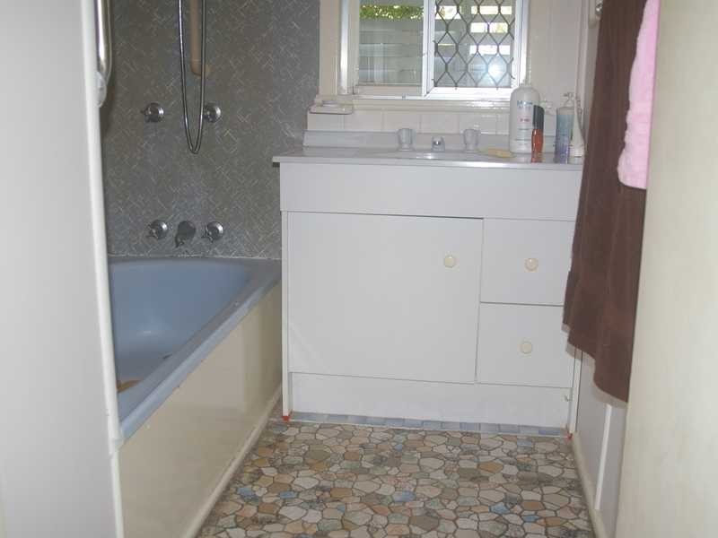 27 Connors Street, North Ipswich QLD 4305