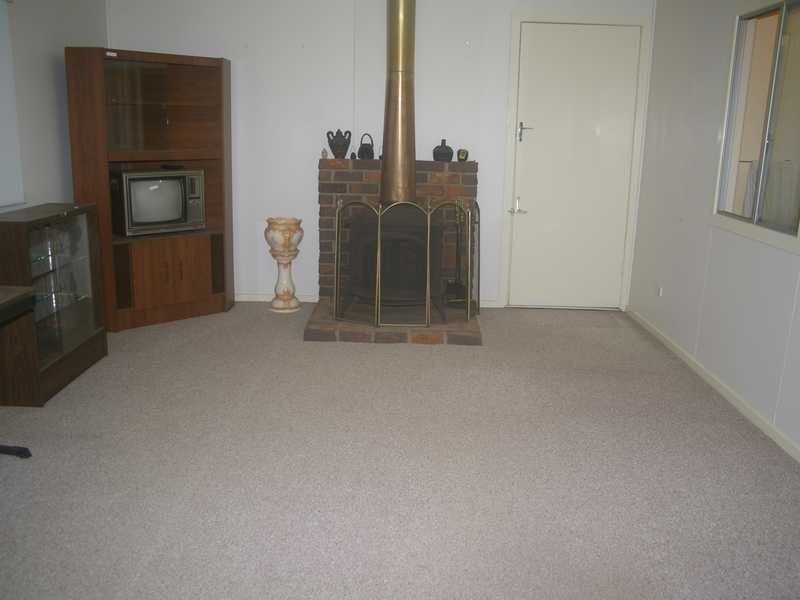 27 Connors Street, North Ipswich QLD 4305