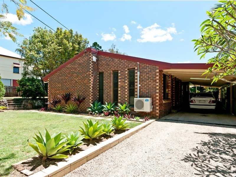 18 Simpson Street, North Ipswich QLD 4305