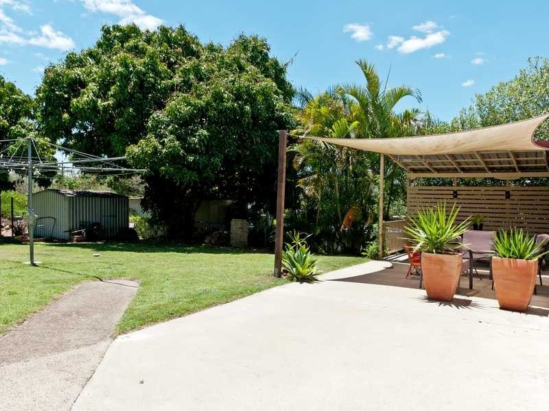 18 Simpson Street, North Ipswich QLD 4305