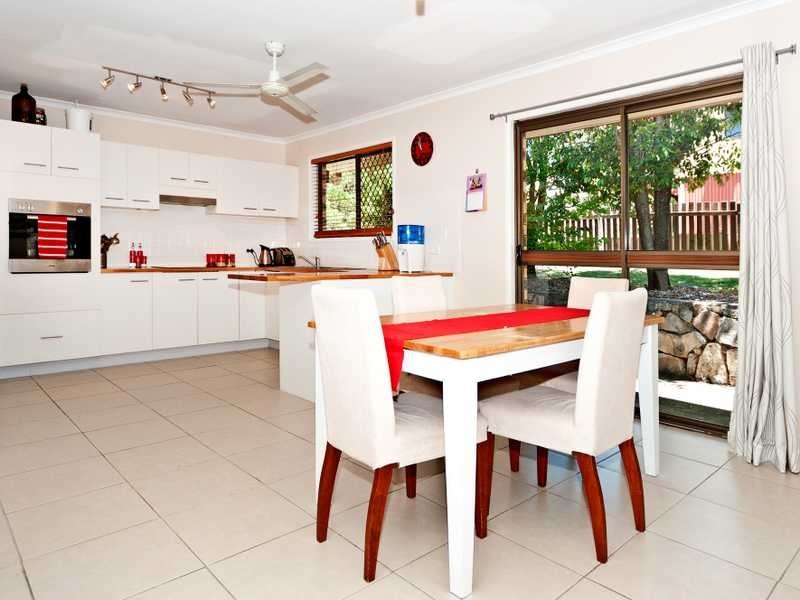 18 Simpson Street, North Ipswich QLD 4305