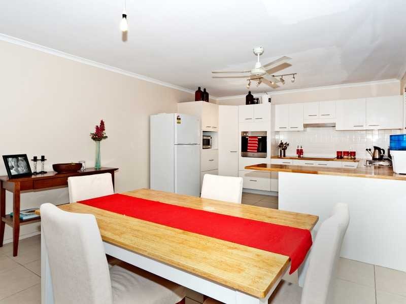 18 Simpson Street, North Ipswich QLD 4305