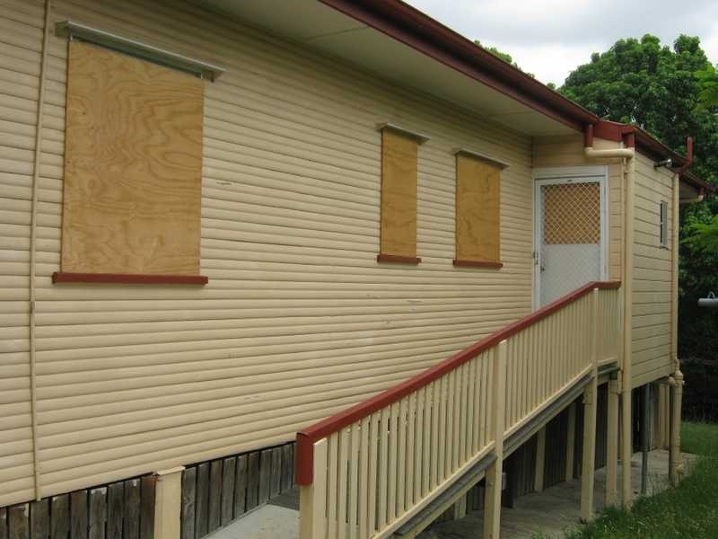 16 Gledson Street, North Booval QLD 4304