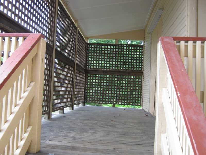 16 Gledson Street, North Booval QLD 4304