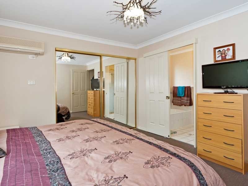 9 Palm Avenue, Raceview QLD 4305