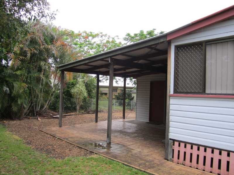 44 Russell Street, Silkstone QLD 4304