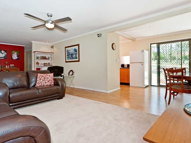 30 Wentworth Court, Karalee QLD 4306