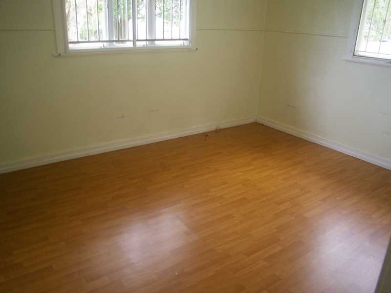 6 George Street, Newtown QLD 4305