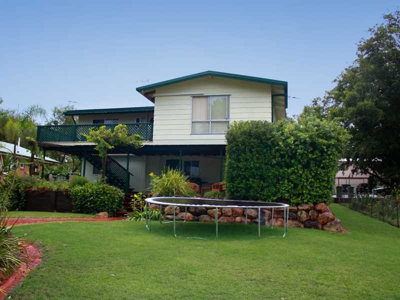 7 Johnston Street, Silkstone QLD 4304