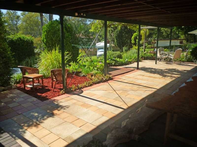 7 Johnston Street, Silkstone QLD 4304