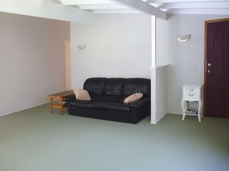 7 Johnston Street, Silkstone QLD 4304