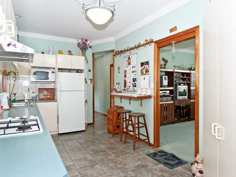 4 Cranes Road, North Ipswich QLD 4305