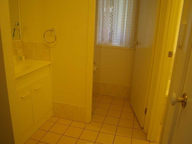 2 Bremer Street, Churchill QLD 4305